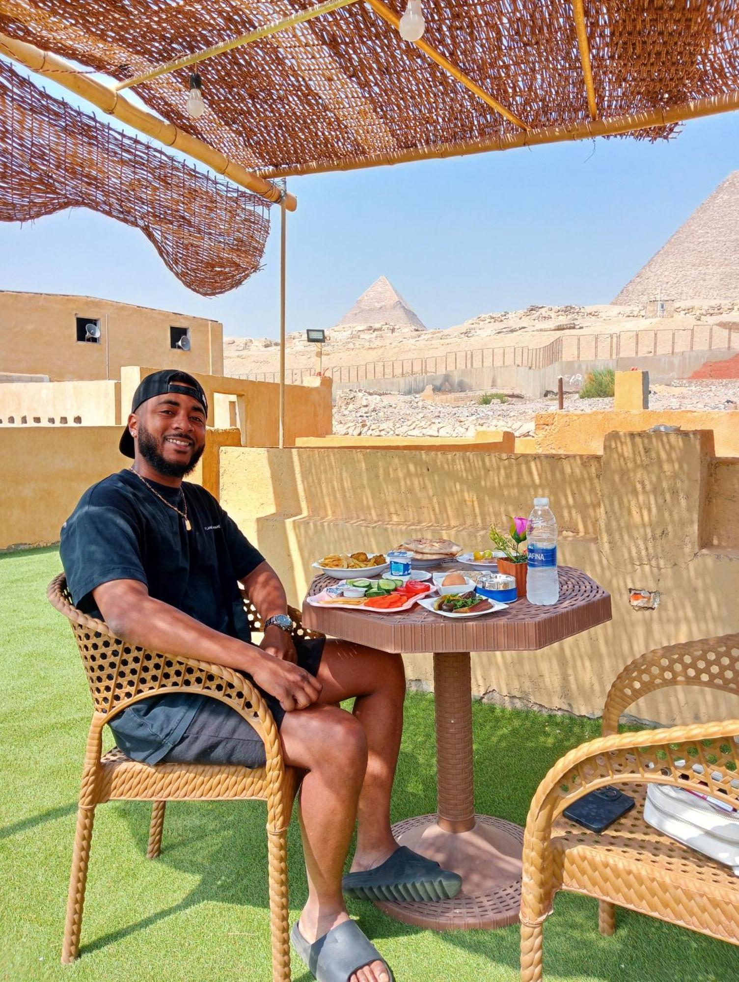 Sidi Hamad Pyramids View Hotel Kafret el-Gabal Exterior foto